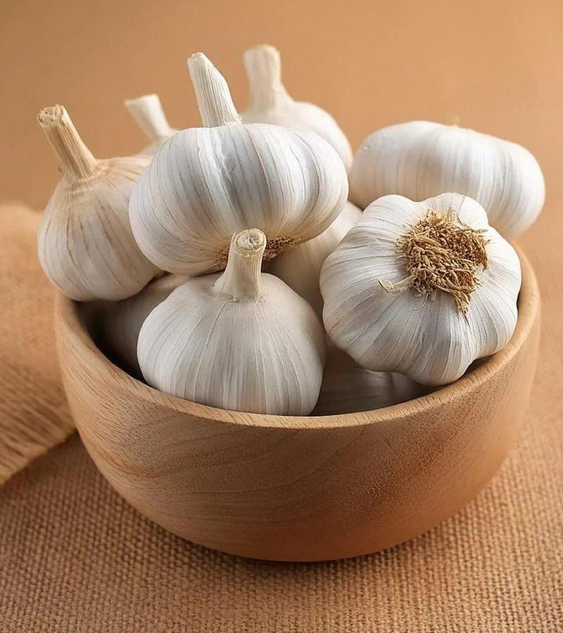 Garlic - Organically Grown (Loose)